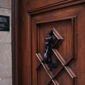 Close To Passeig De Gracia Pensión