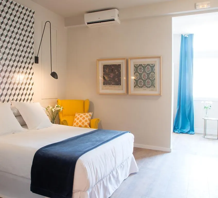 The Conica Deluxe Bed&Breakfast Барселона Отель типа 